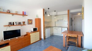 Interior - MANUREVA VII 2-A (Estartit)