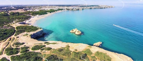 靠近海滩