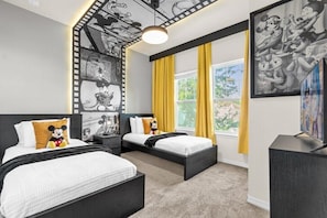 4 chambres, fer et planche à repasser, Wi-Fi, draps fournis
