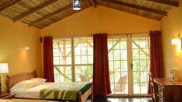 Superior Cabin, 1 Bedroom, Private Bathroom, River View | 1 bedroom, bed sheets