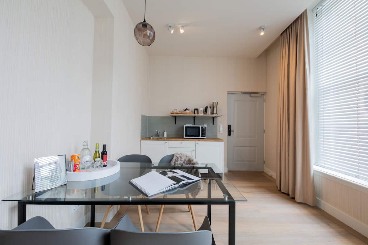 suite | egyptian cotton sheets, premium bedding, down duvets