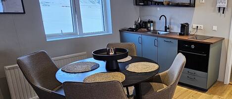 Estúdio (Queen) | Opções para refeição no quarto