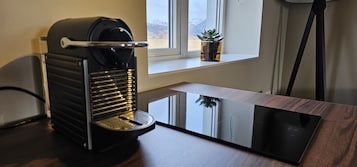 Studio | Coffee and/or coffee maker