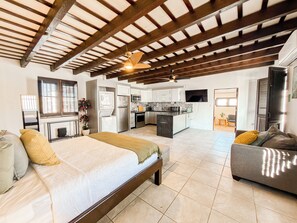 Appartement (65 Fortaleza, Apt 10) | 1 chambre, literie de qualité supérieure, matelas mémoire de forme