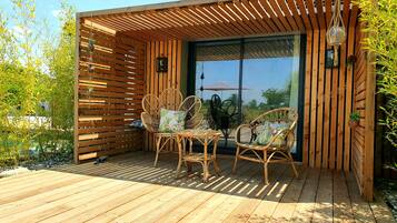 Suite Panoramique, 1 chambre, accÚs piscine, vue piscine (jacuzzi privatif) | 1 chambre, literie de qualité supérieure, minibar, rideaux occultants