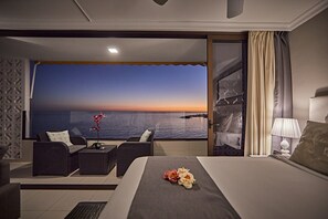 1 quarto, cofres nos quartos, ferros/tábuas de passar roupa