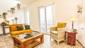Unclassified image, 5 of 61, button - Lemon Tree Patio-Mountain View, Delightful home in Olvera-Cadiz-Andalucia-Spain (Olvera)
