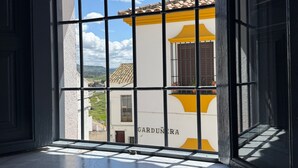 Unclassified image, 3 of 61, button - Lemon Tree Patio-Mountain View, Delightful home in Olvera-Cadiz-Andalucia-Spain (Olvera)