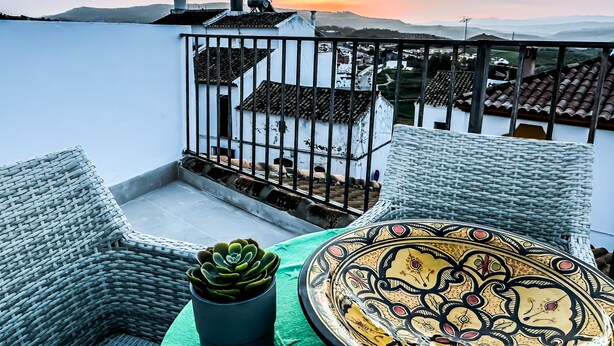 Unclassified image, 1 of 61, button - Lemon Tree Patio-Mountain View, Delightful home in Olvera-Cadiz-Andalucia-Spain (Olvera)