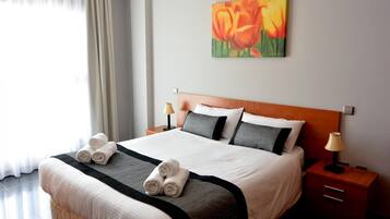 2 slaapkamers, een strijkplank/strijkijzer, wifi, beddengoed