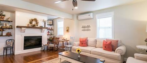 Flachbildfernseher, Kamin