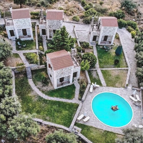 Stratos Villas Chania with pool and sea view