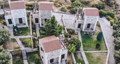Stratos Villas Chania with pool and sea view