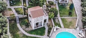 Stratos Villas Chania with pool and sea view