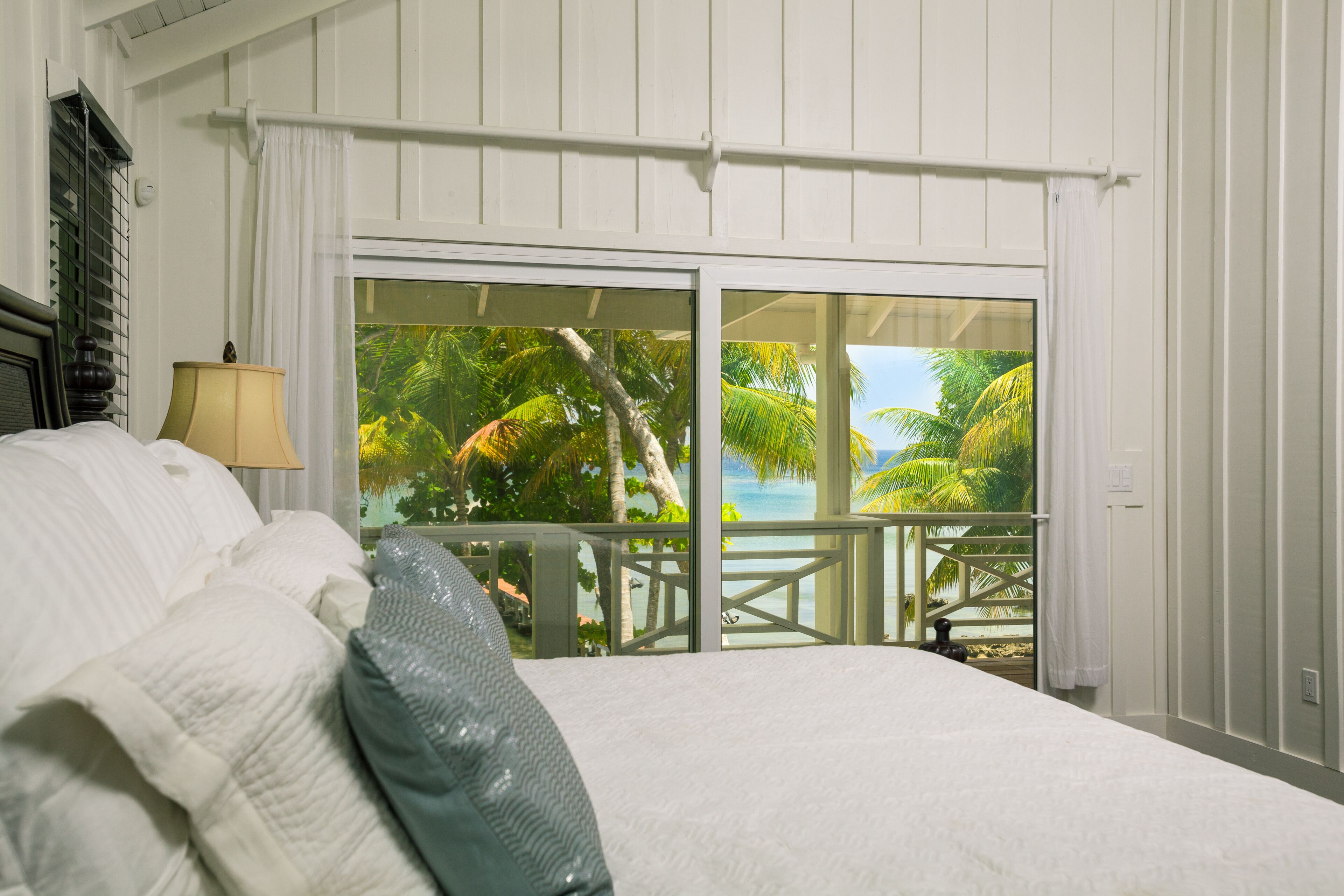 4 chambres, rideaux occultants, fer et planche à repasser, Internet