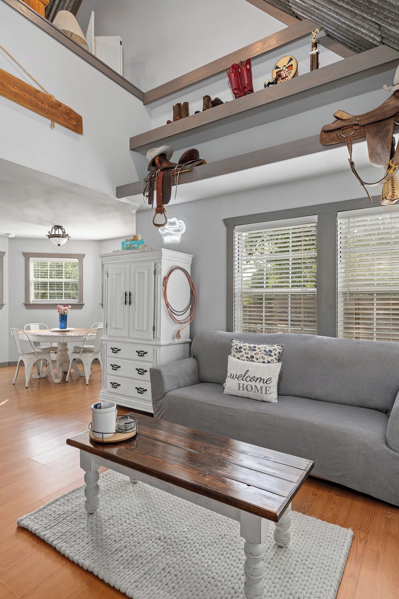 Fernseher, DVD-Player