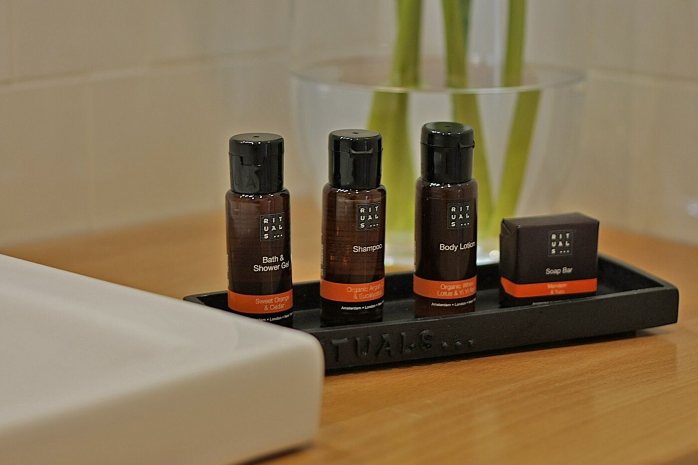 Een douche, een haardroger, handdoeken