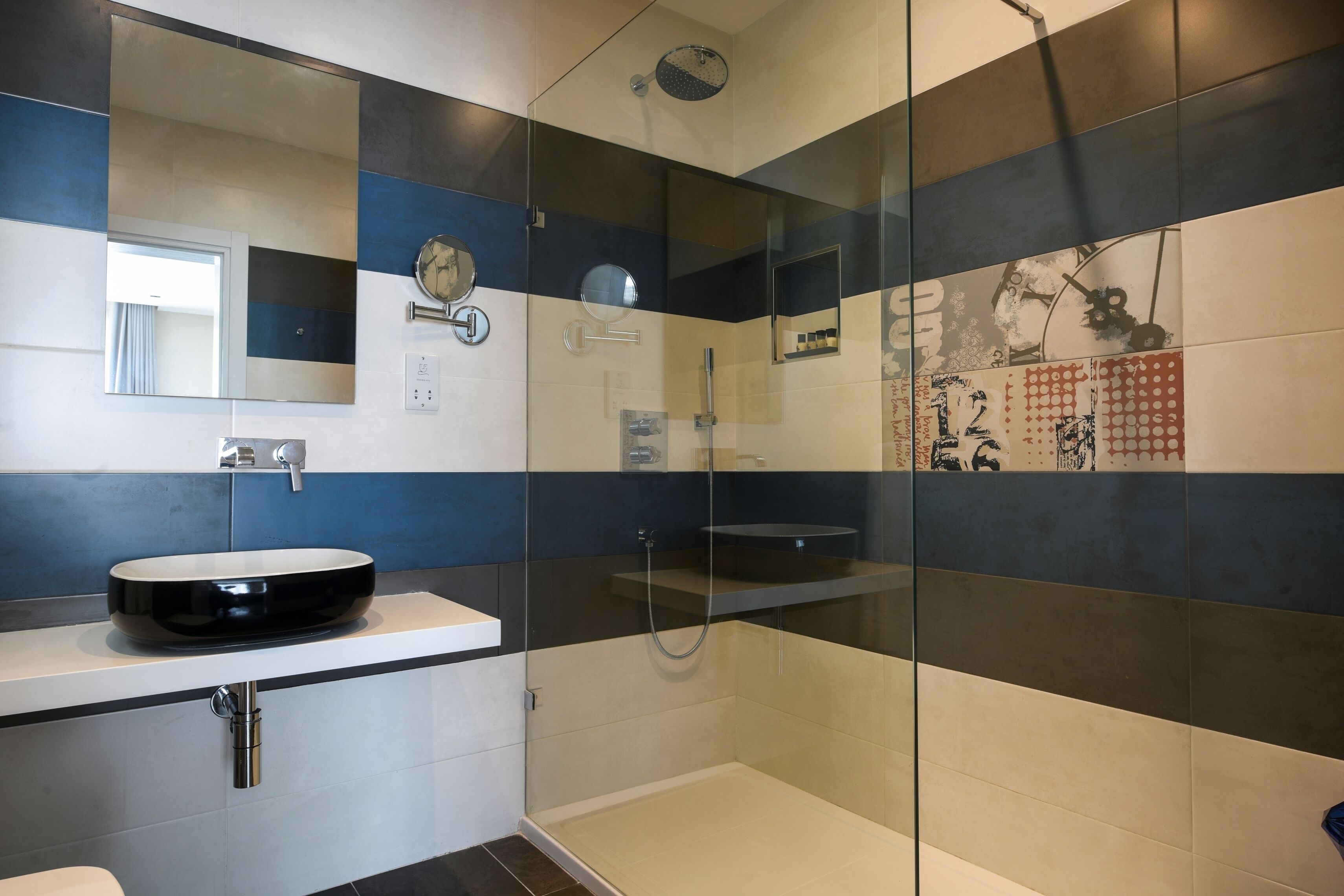 penthouse | bathroom | designer toiletries, hair dryer, towels, soap