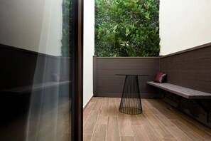 Camera Comfort (Twin Beds x2 Available on Request) | Vista dalla camera