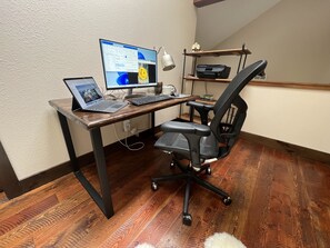 Interior - Beautiful Home on Home Again Trail 3BR ski in-out. 5 star home, 5 star location (Whitefish)