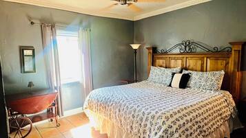 2 bedrooms, iron/ironing board, free WiFi, bed sheets