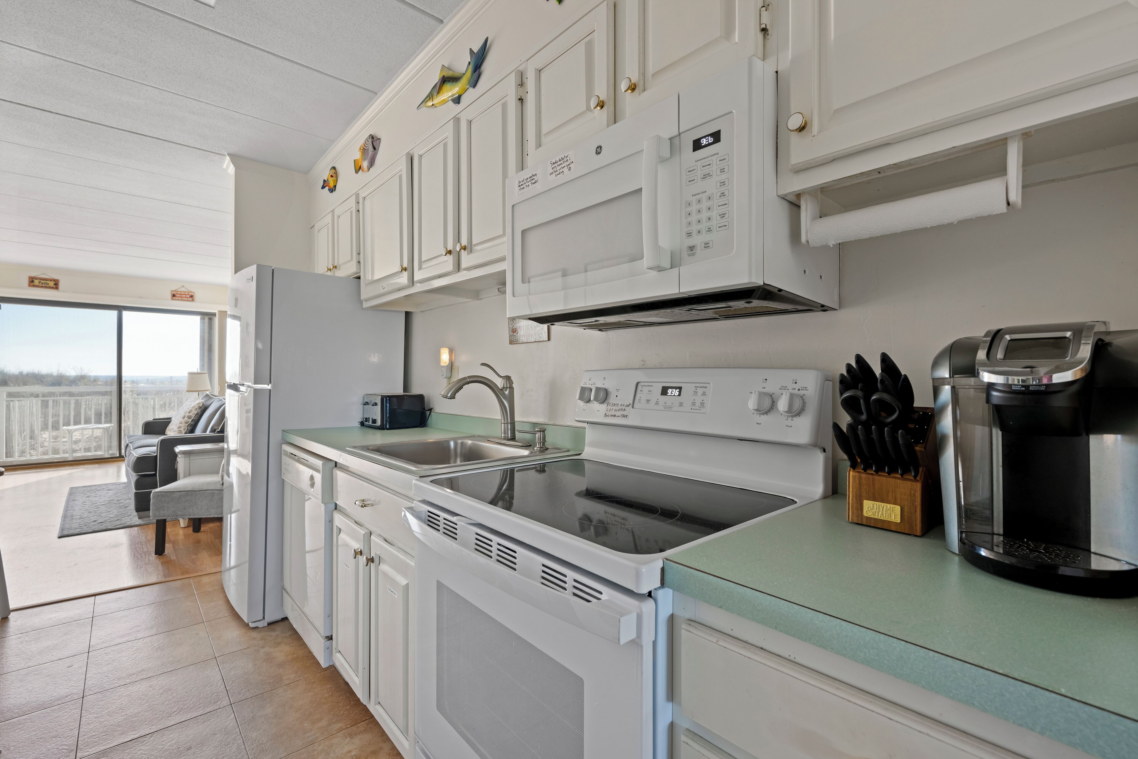 Microwave, dishwasher