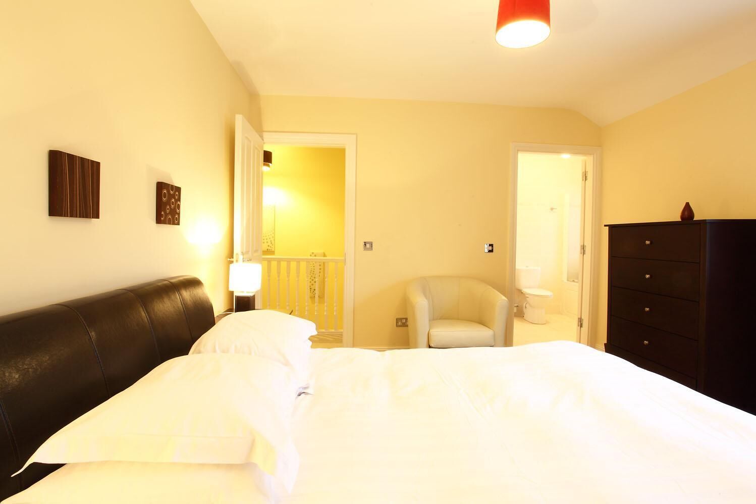 3 bedrooms, iron/ironing board, travel cot, free WiFi