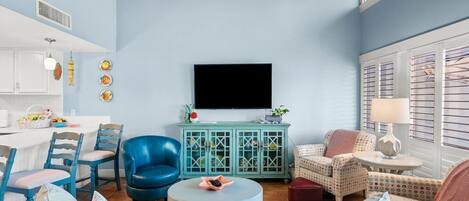 Tv och ett bordtennisbord