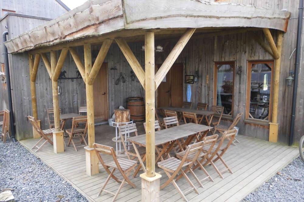 Wild West old time b&b in the Ardennes, room for 2 guests, ensuite bathroom