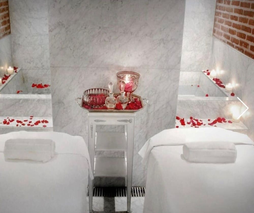 Residence Master Suite in Porteño Building, Puerto Madero