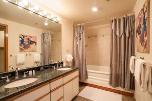 Hair dryer, towels - CX134 | Perfect Location on the Slopes | Hot Tub | Pool | Winter Shuttle | Views (Steamboat Springs)