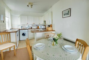 Dining - 2 Bed in Appledore (oc-corner) (Appledore)