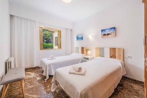 6 室のベッドルーム、WiFi、ベッドシーツ