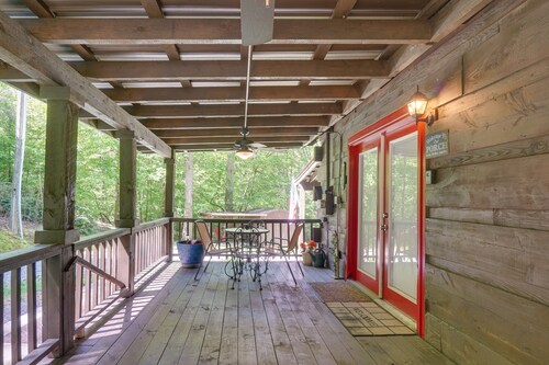 Large Mountain Creek! Cabin in Tellico Plains