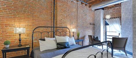 4 bedrooms, free WiFi, bed sheets