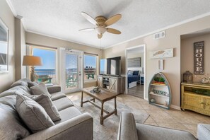 Smart TV - Boardwalk 183- 2 BR | Gulf Front (Gulf Shores)