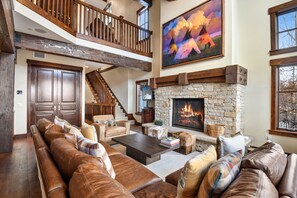 TV, fireplace, DVD player