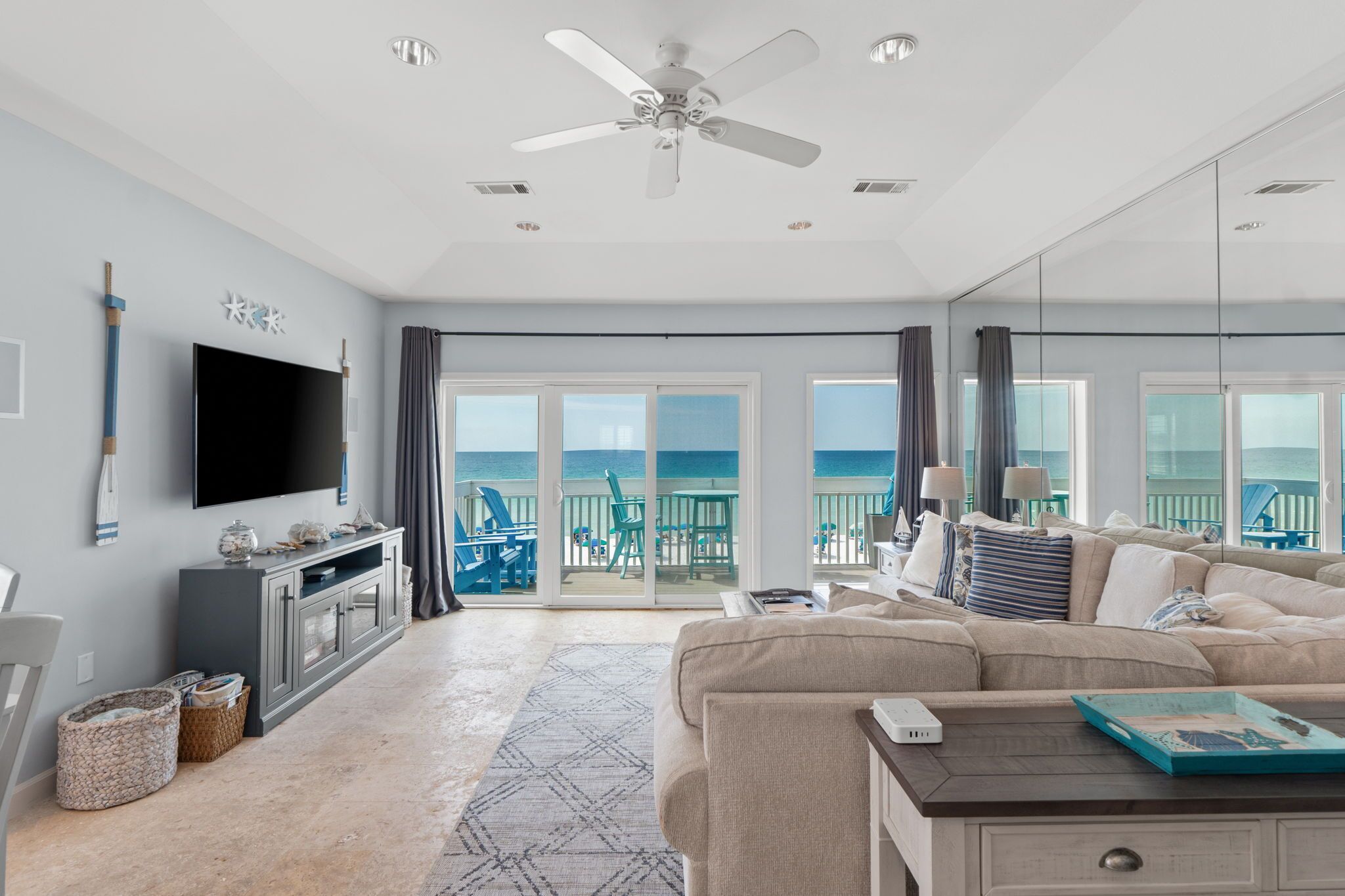 Télévision à écran plat