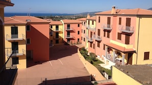 Exterior - Modern 1 bed apartment sleep 3 sea view only 700mt from sea (La Muddizza)