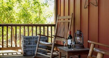 Alamo Springs- The Barn | Relaxing Retreat