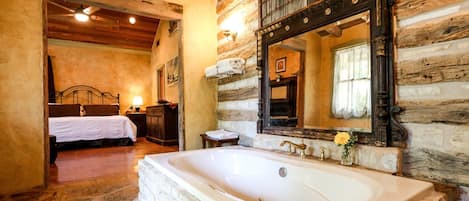 1 Schlafzimmer, BĂŒgeleisen/BĂŒgelbrett, kostenloses WLAN, BettwĂ€sche