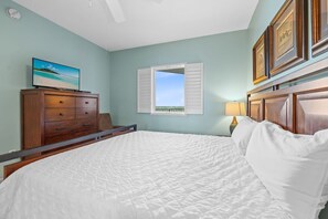 3 chambres, fer et planche à repasser, accès au Wi-Fi (inclus)
