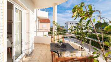 Apartment (2) | Terrace/patio