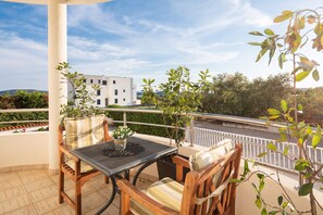 Apartment (2) | Terrace/patio