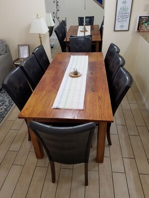 Dining - GREAT LOCATION LUXURY 3 BDRM 3 BATH LAKEFRONT HEATED INDOOR POOL STAY&PLAY GOLF (Branson)