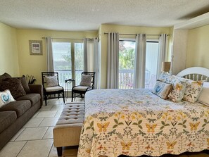 1 bedroom, iron/ironing board, free WiFi, bed sheets - Comfortable Studio Retreat | Minutes to the Sand (Destin)