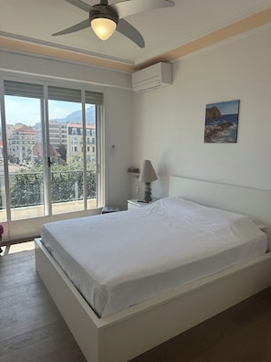 2 Schlafzimmer, Bügeleisen/Bügelbrett, kostenloses WLAN, Bettwäsche