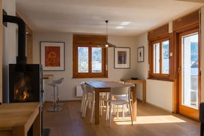 Mostnica Cottage - dining area