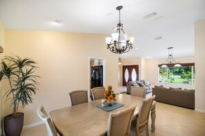 Dining - Spacious pool home in Wellington near WEF (Wellington)