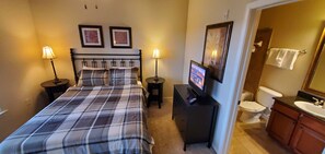 4 bedrooms, iron/ironing board, free WiFi, bed sheets - Beautiful 4bed condo w full size baby crib, resort amenities, near Disney (Davenport)